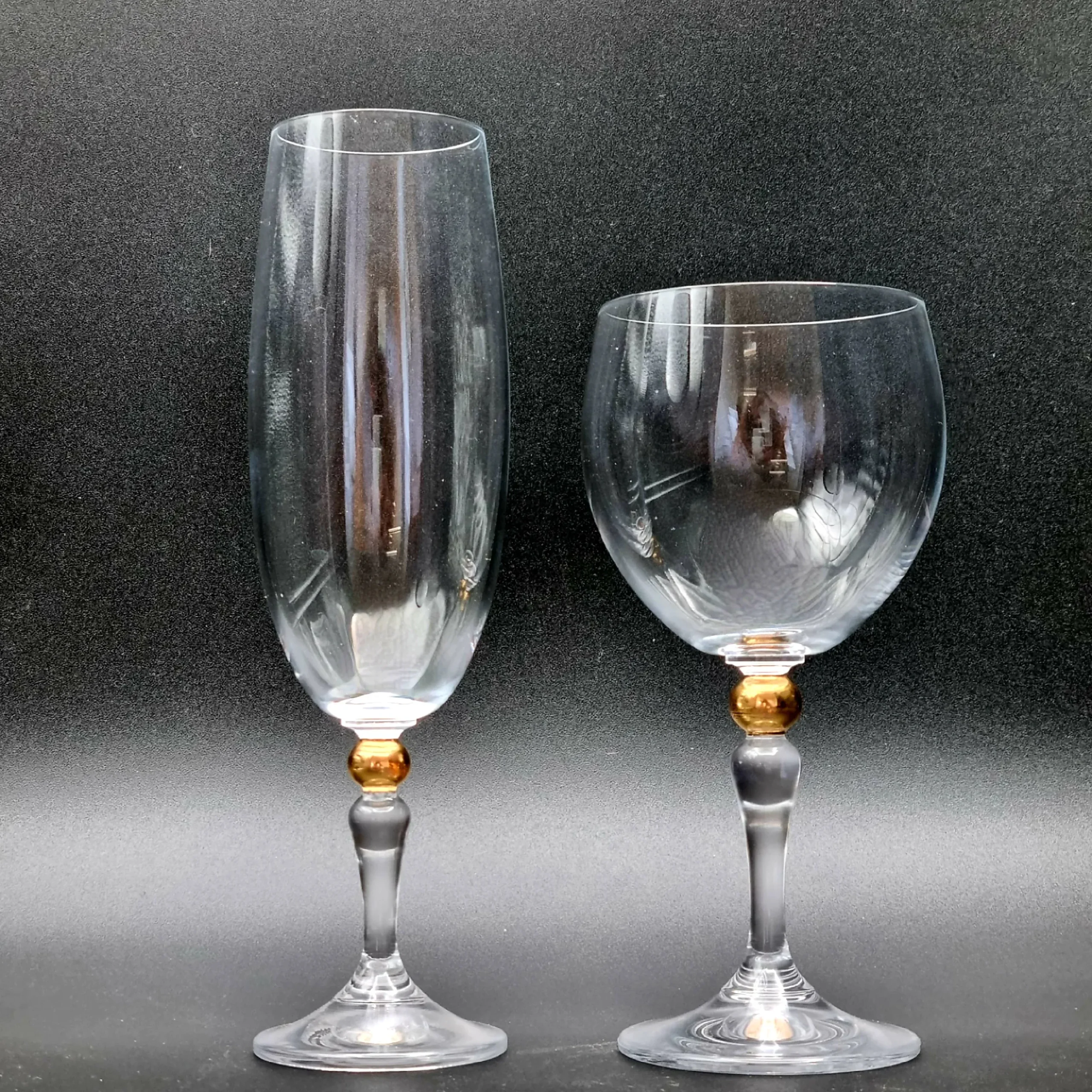 Cristalería de champagne y vino, siglo XX, 43 piezas - Imagen 4