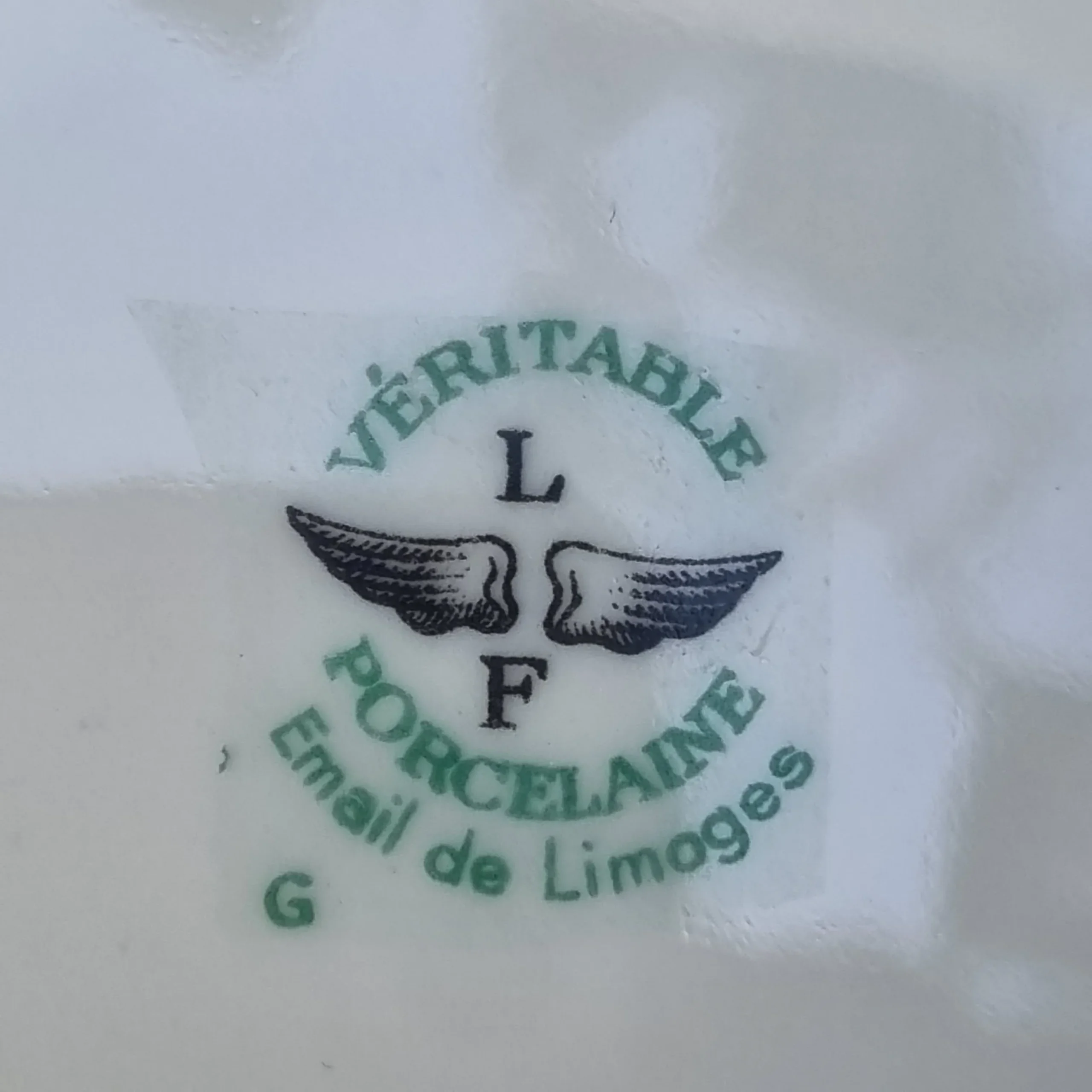 12 platos hondos de Limoges con flores azules - Imagen 5