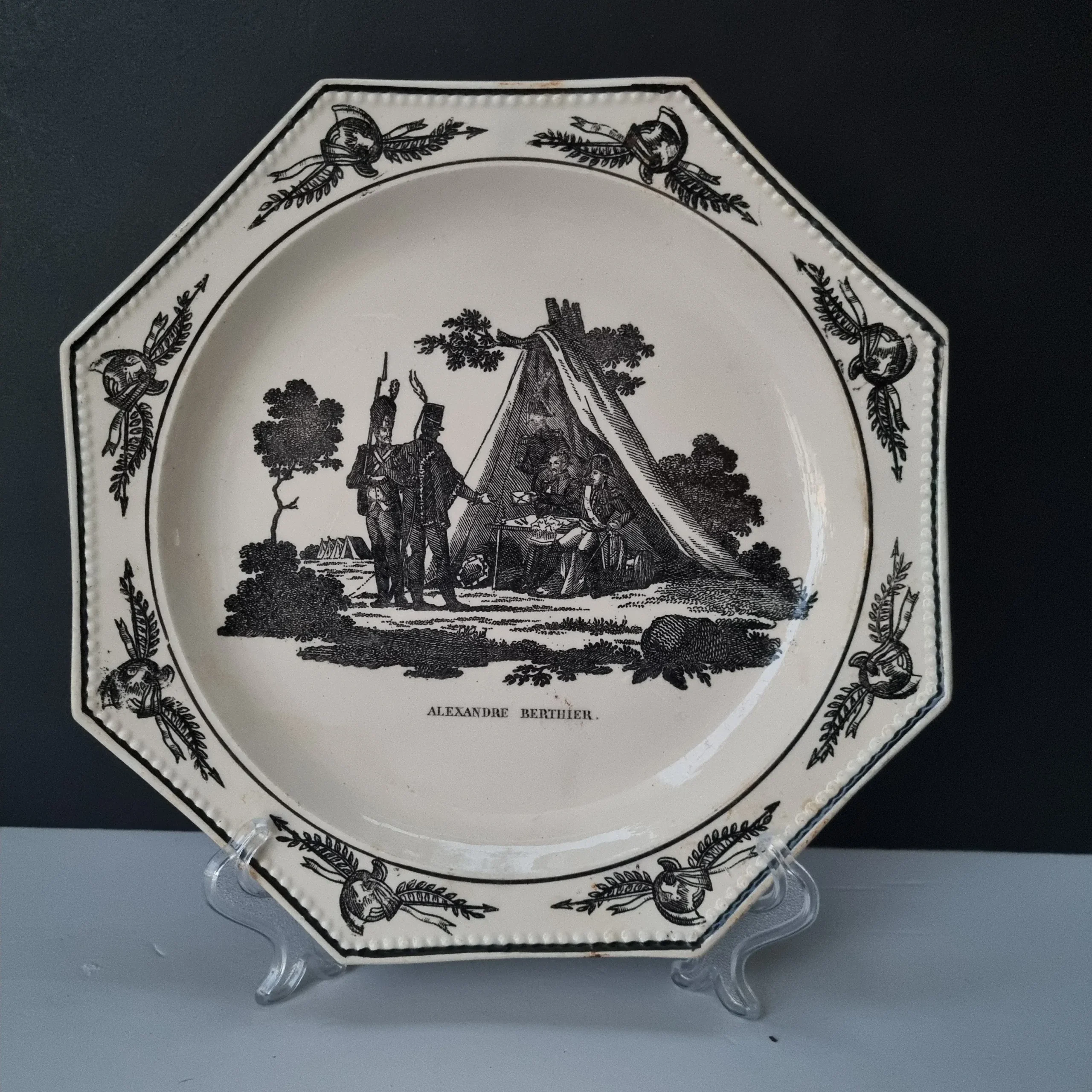 12 platos "parlantes" Creil et Montereau,