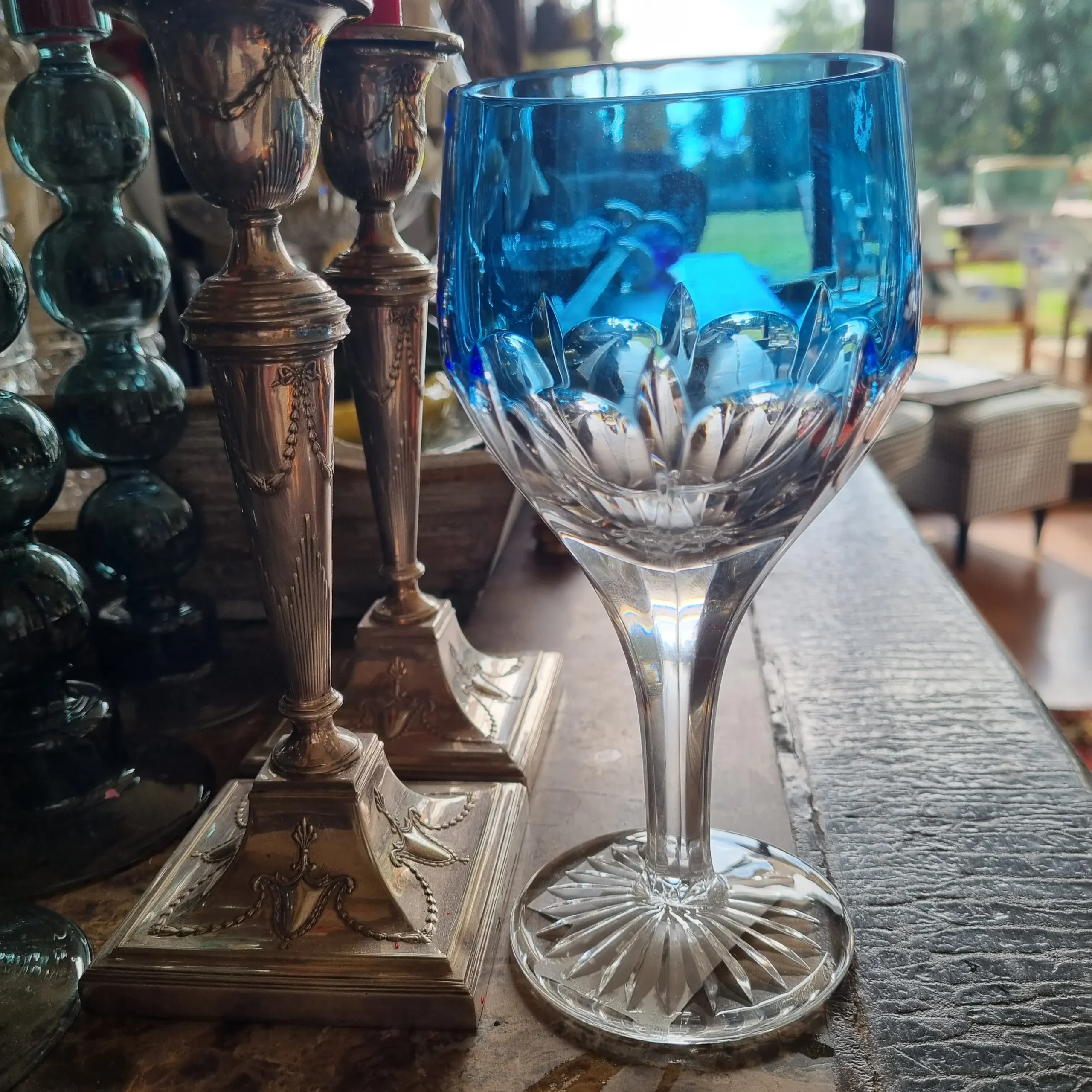 6 copas de vino, cristal azul, De Lamerie - Imagen 7