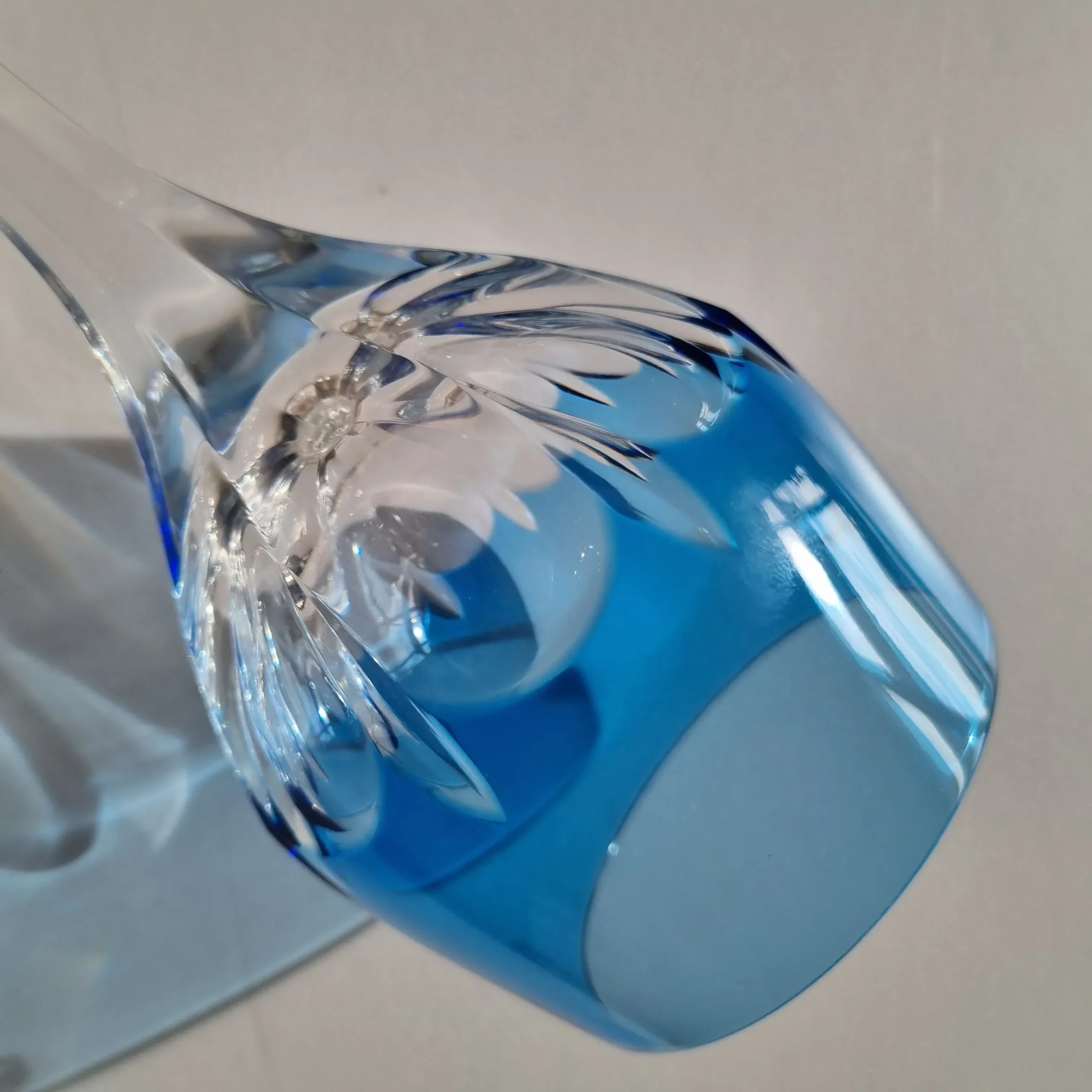 6 copas de vino, cristal azul, De Lamerie - Imagen 5