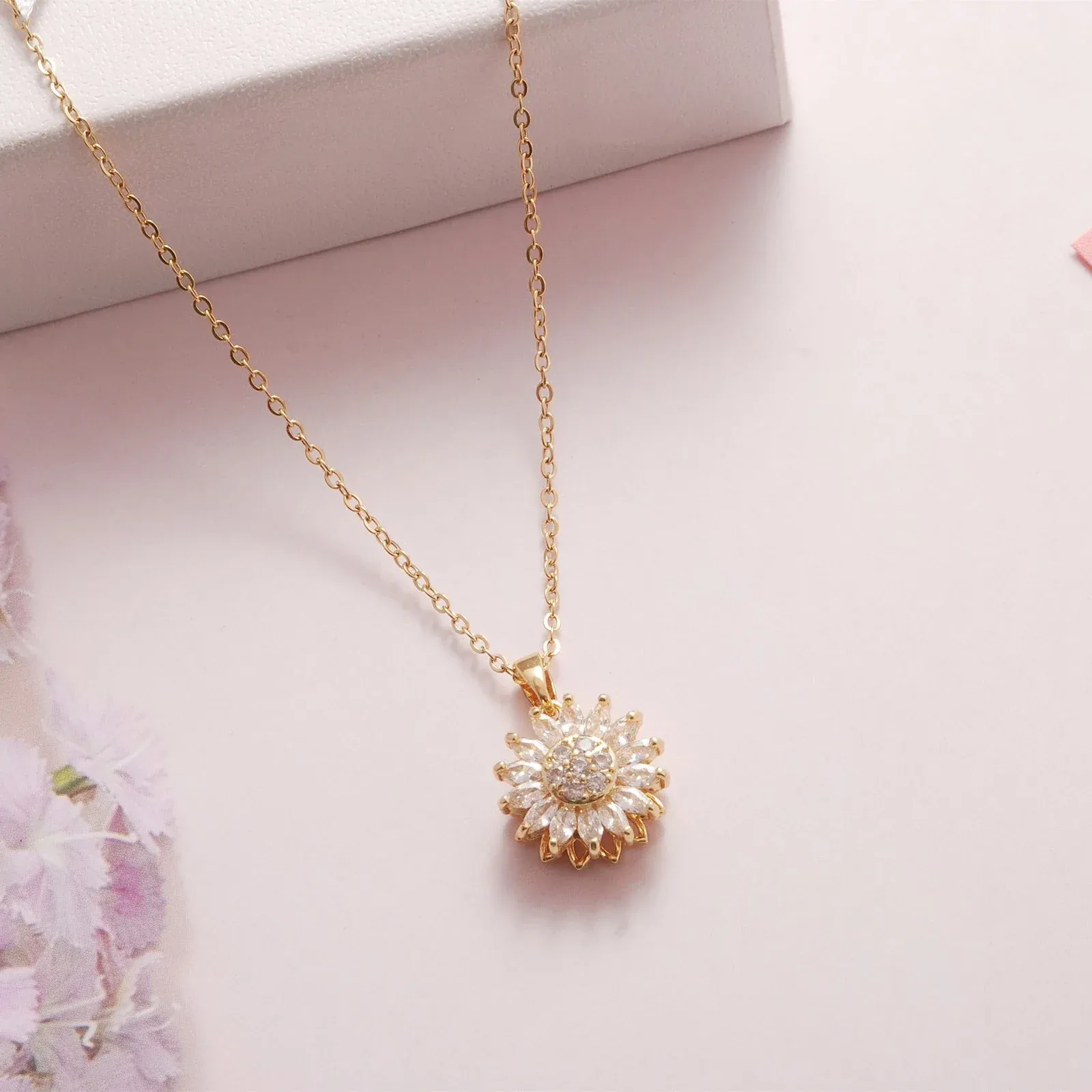 Sunflower Necklace - Imagen 2