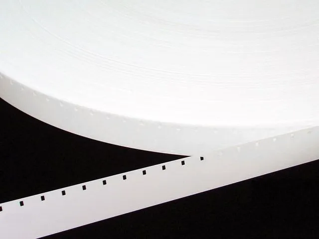 16mm cola blanca 30 metros (1 perf.)