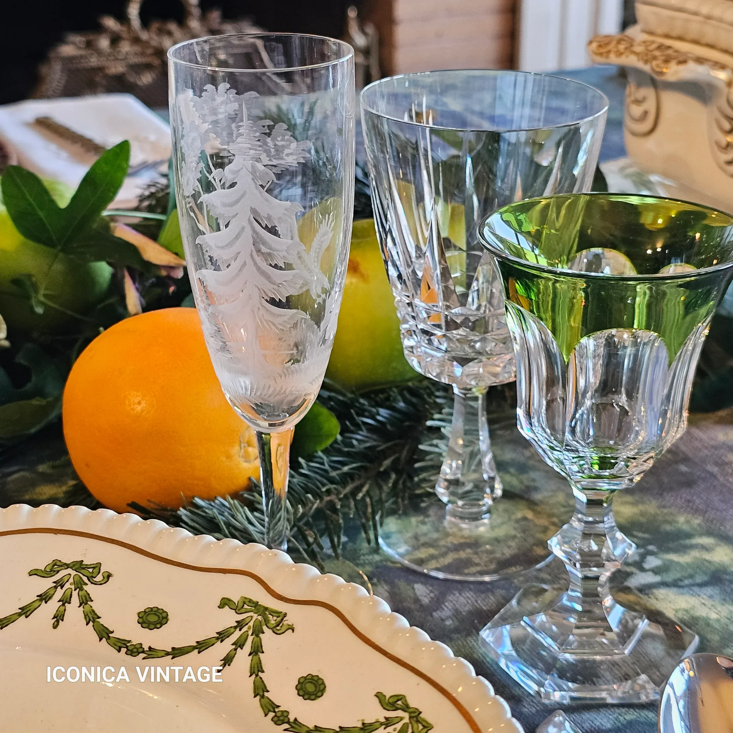 Copas de vino talladas color verde - Imagen 4